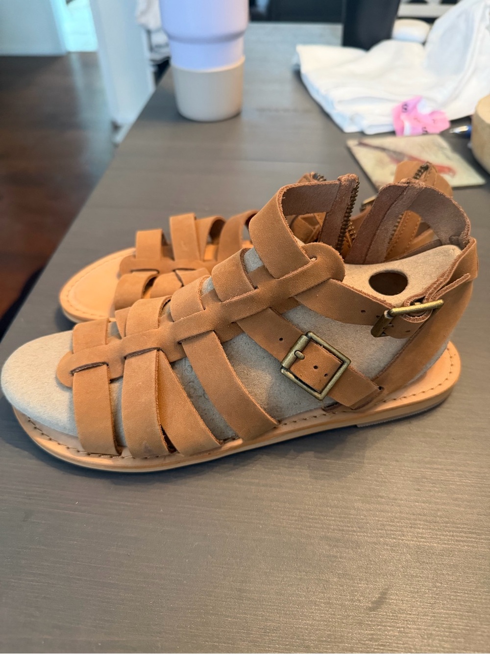 KTan Gladiator Sandals - Comfortable Strappy Summer Shoes BP Size 8 tan color